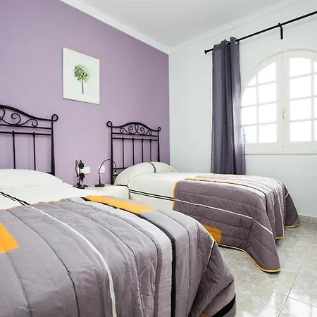 Villa Puerto Del Carmen Sleeps 7 Pool Air Con Wifi *